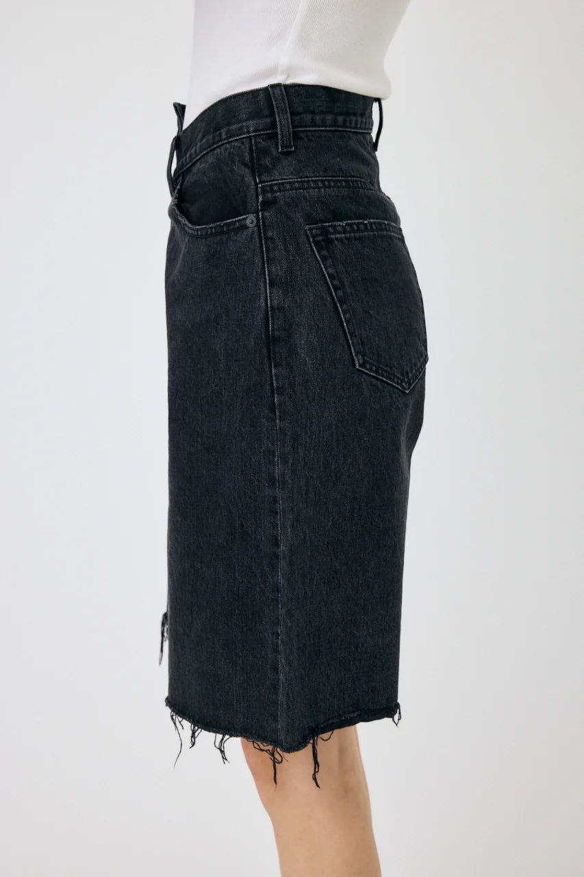 Moussy Cross Waist Half Pants in Black