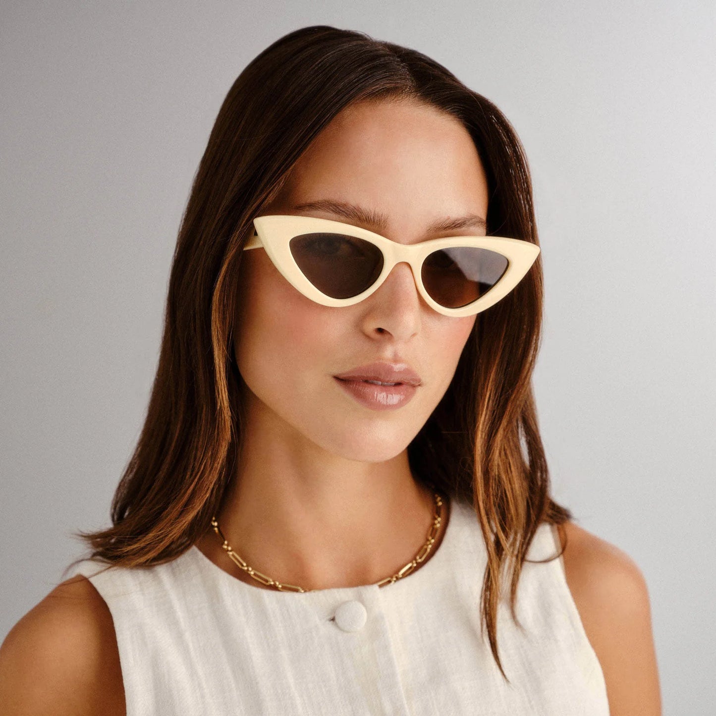 Le Specs Hypnosis Sunglasses in Ivory