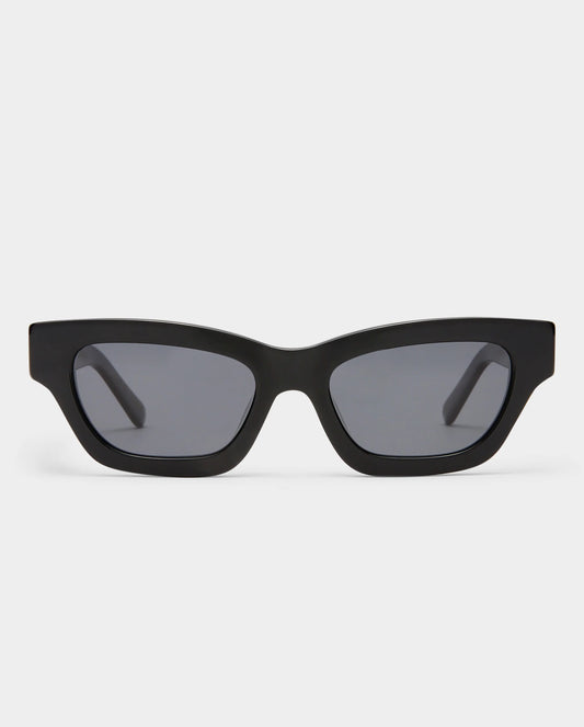 Luv Lou The Carmel Sunglasses in Black