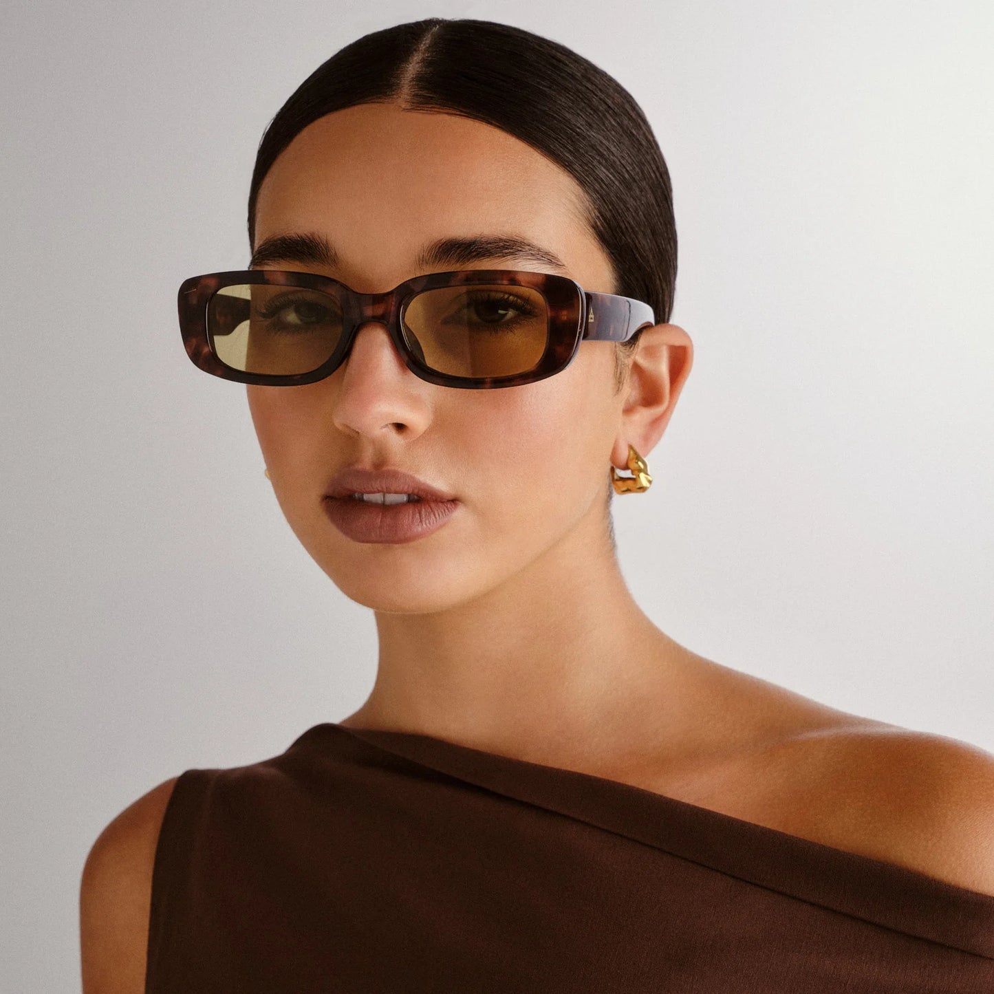 Aire Ceres Sunglasses in Dark Tort