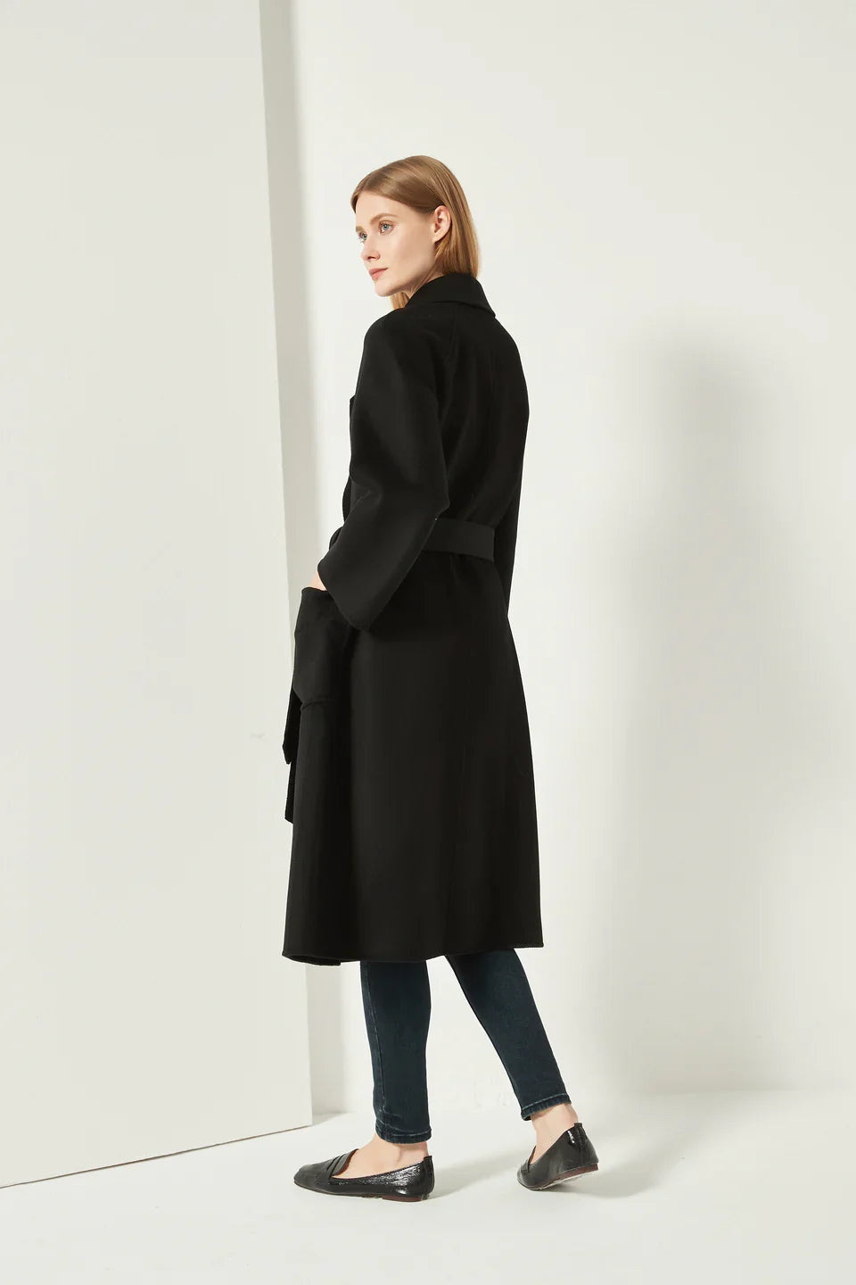 Pissenlit The Classic Wrap Coat in Black