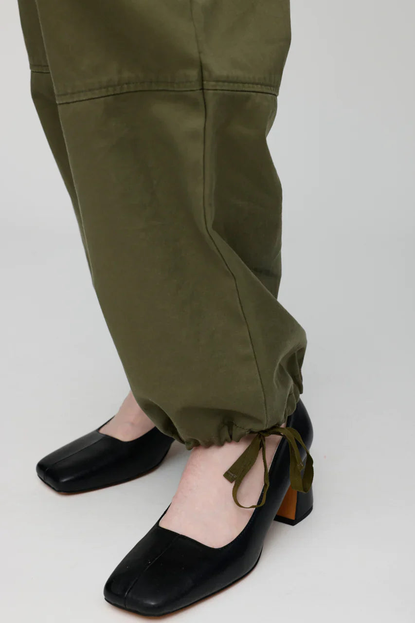 Moussy Vintage Fraser Cargo Pants in Khaki