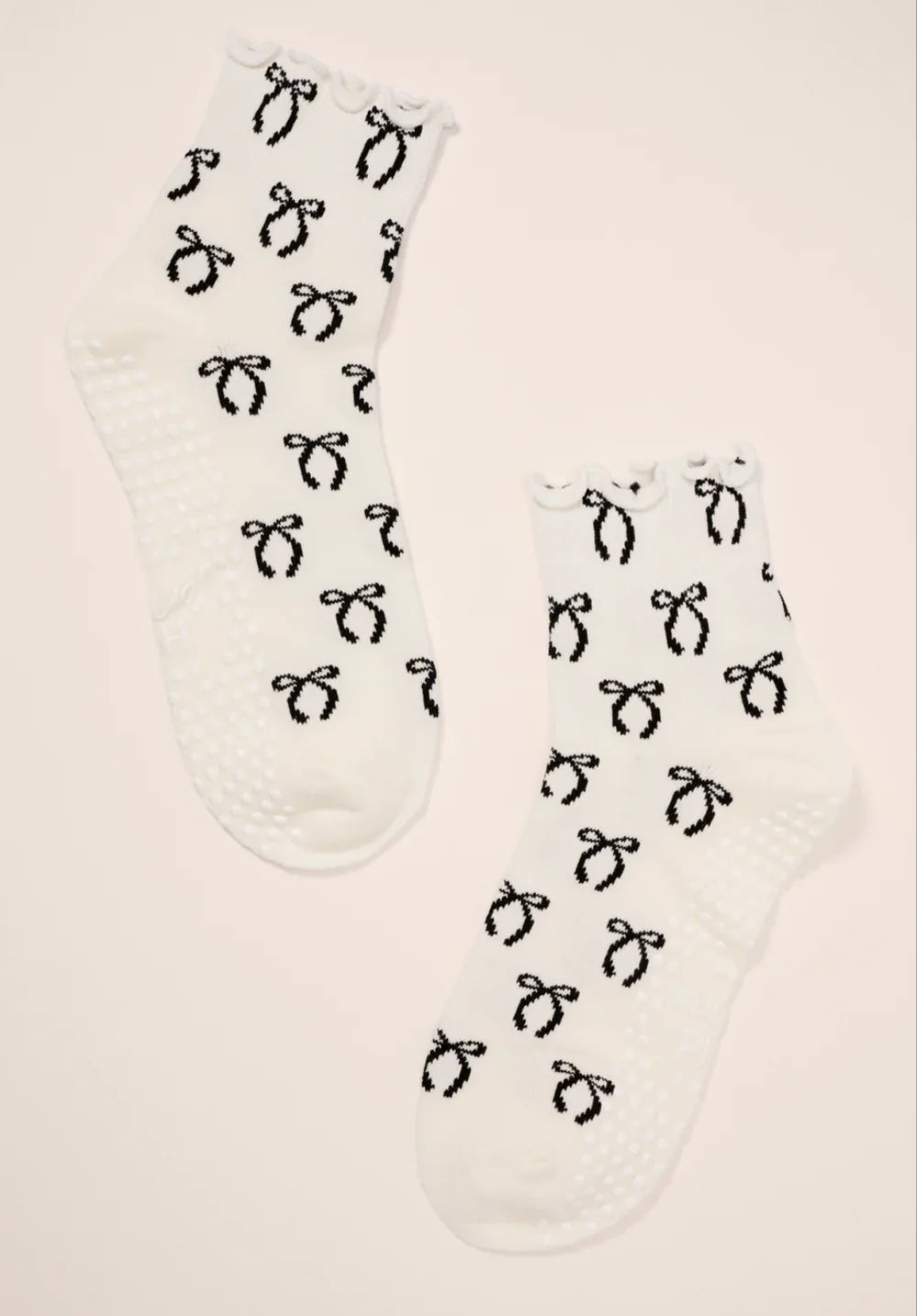 Hold for Three Bow Grip Socks in Ivory/Black Bows